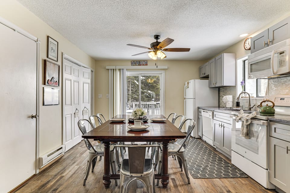 Kitchen & Dining Area | 1st Floor