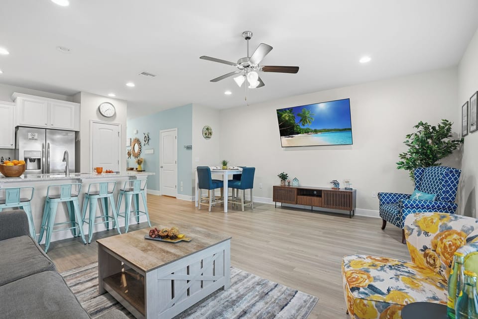 Bar seating for 4 guests!