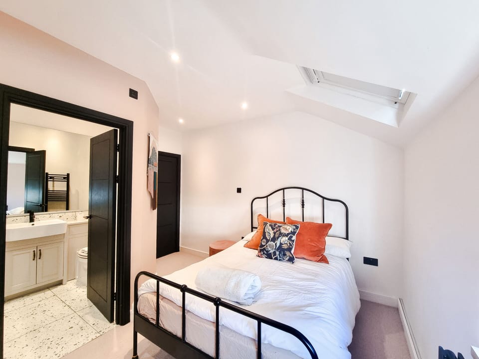 Secondary Bedroom 