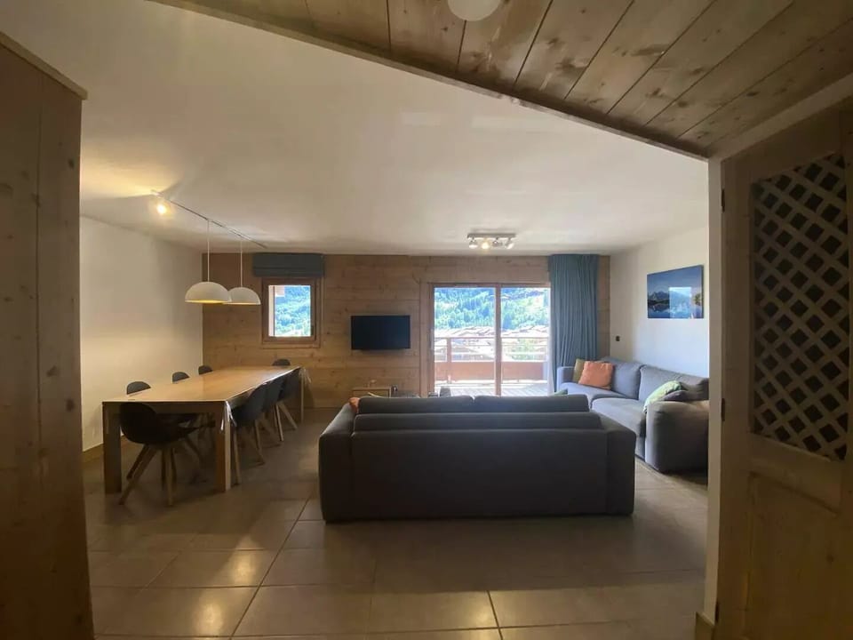 Grange aux FEES E19 BAT A Apartment in Les Avanchers-Valmorel