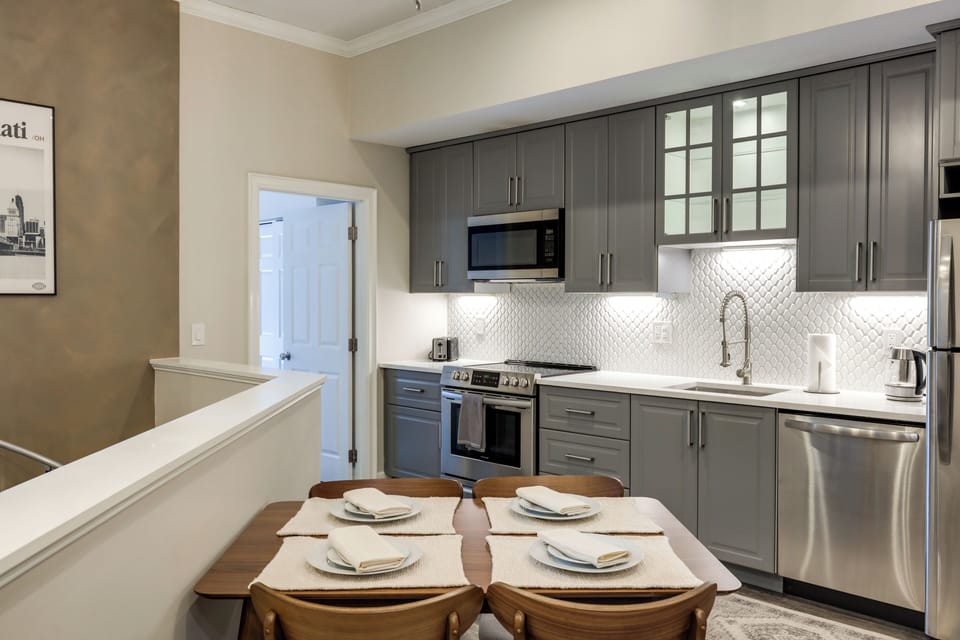 Kitchen | Main Level