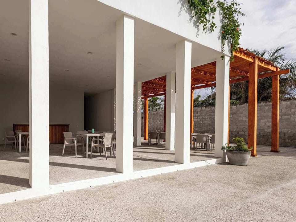 2BR retreat w/ pool & gym Apartment in State of Nayarit