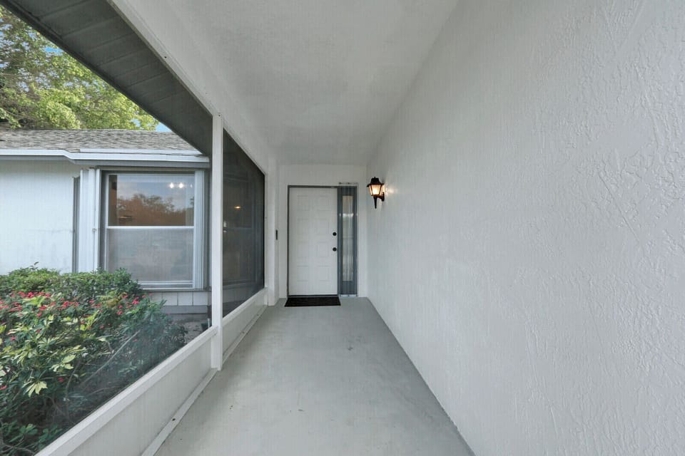 Bright 3/2 Equestrian Home/10 Min to WEF & Polo House in Wellington