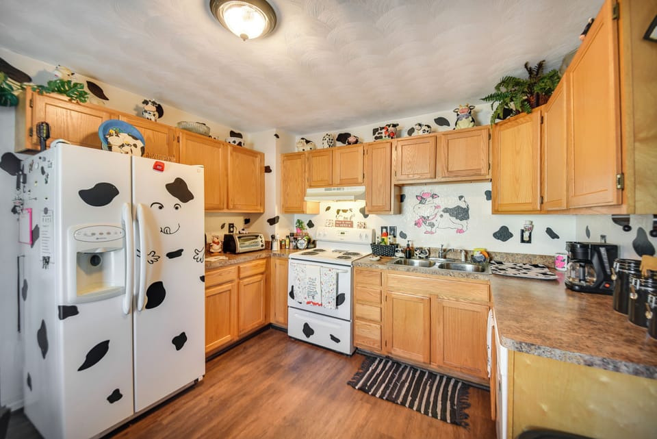 Kitchen | Main Floor
