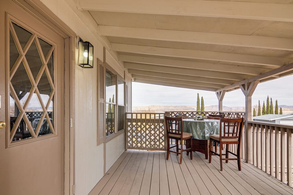 Private Deck | Grill