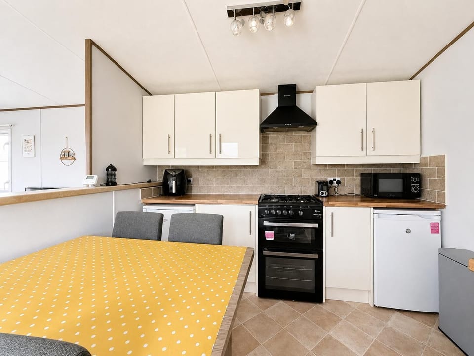 Escape to Dovercourt Holiday Park for a weekend getaway filled with fun and relaxation. No need to take the washing home, there is a washing machine included for your use.