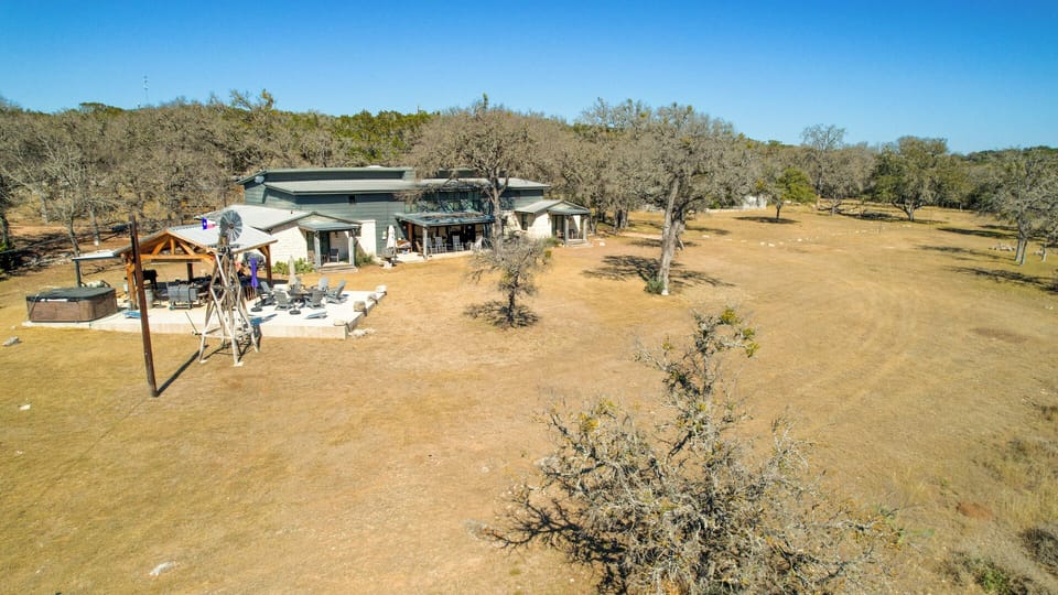 Incredible retreat on the Guadalupe River House in Rio Grande