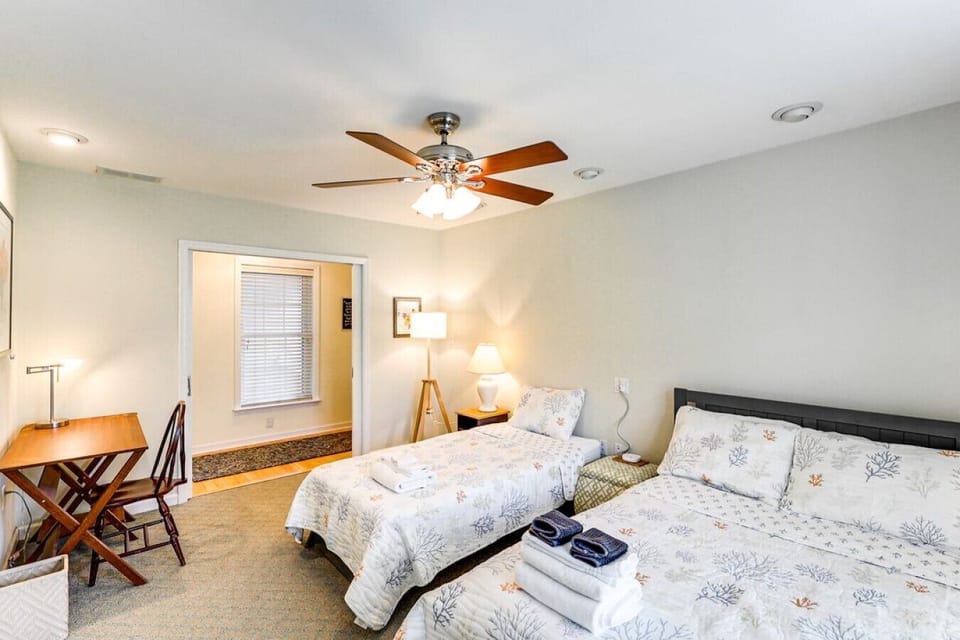Bedroom 4 | Beds | Ceiling Fan & Workspace Access