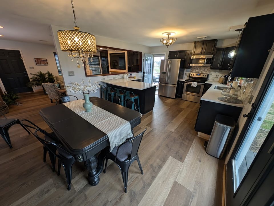 Open Kitchen, Dining and Living Rooms
