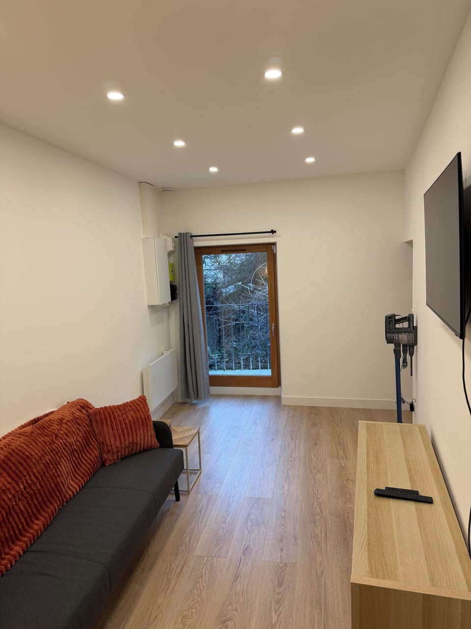 Cruas 2 bedrooms, private Jacuzzi, terrace (CNPE) House in Provence-Alpes-Côte d'Azur