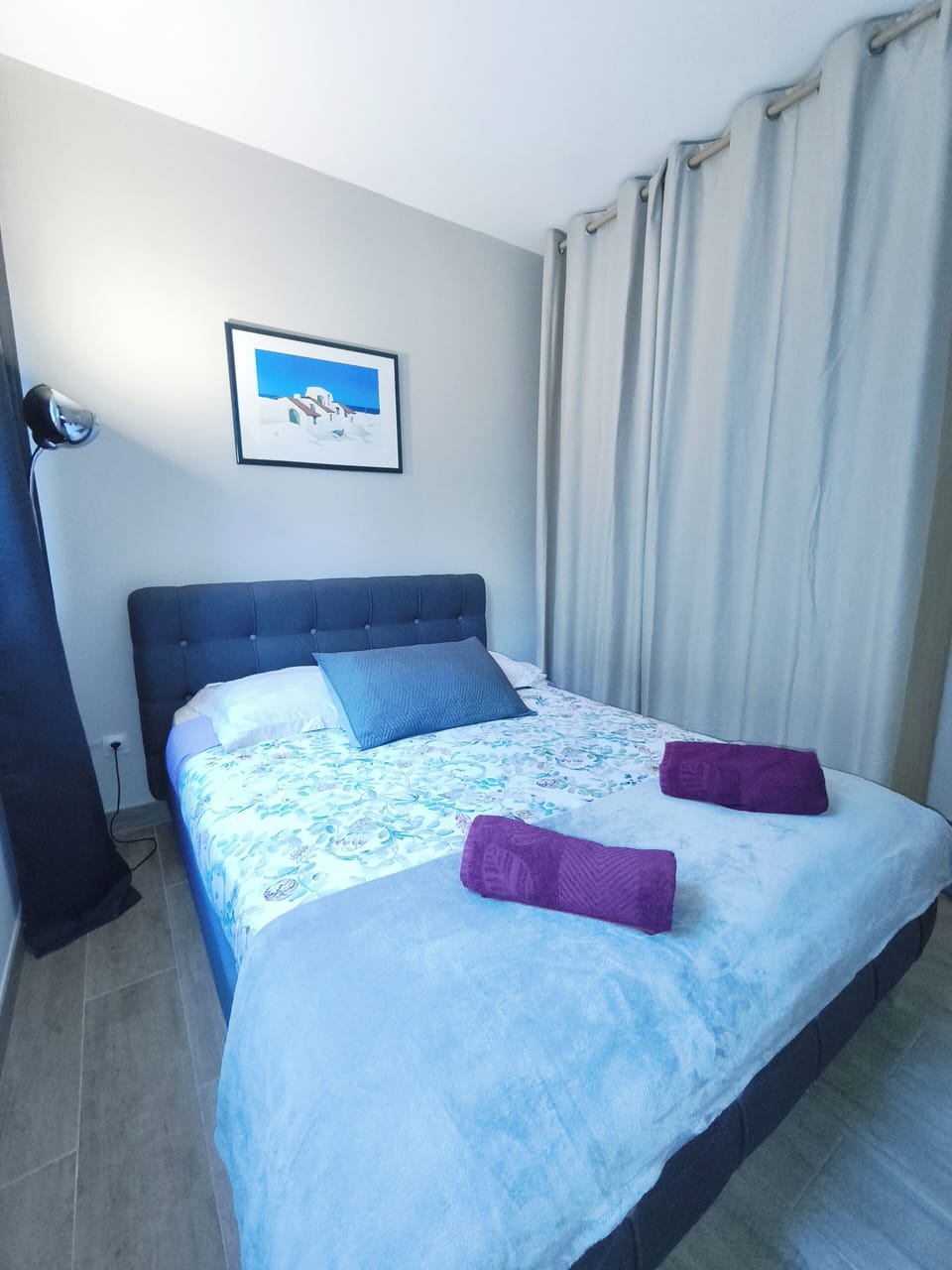 Beautiful renovated apartment 26m2 7 minutes from Nice Ville train station Apartment in Nice