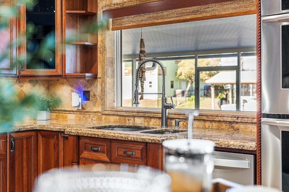 Kitchen sink
