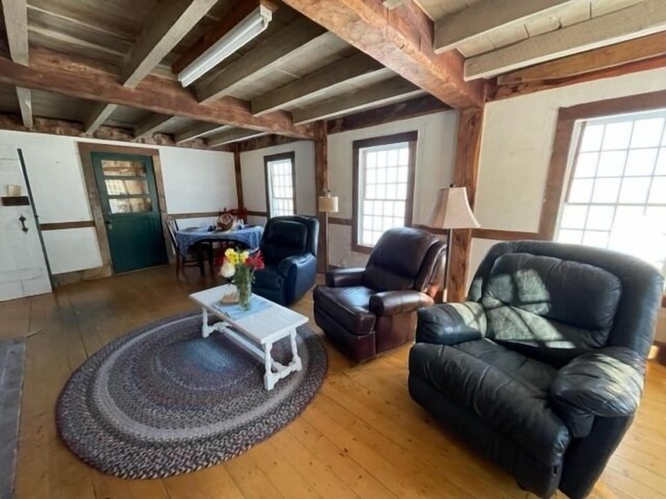Private Beach! Passamaquoddy Bay Cottage House in Perry