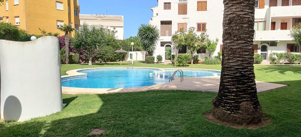 Spacious 3-Bedroom Apartment Just Steps from the Beach with private garden Apartment in Xàbia