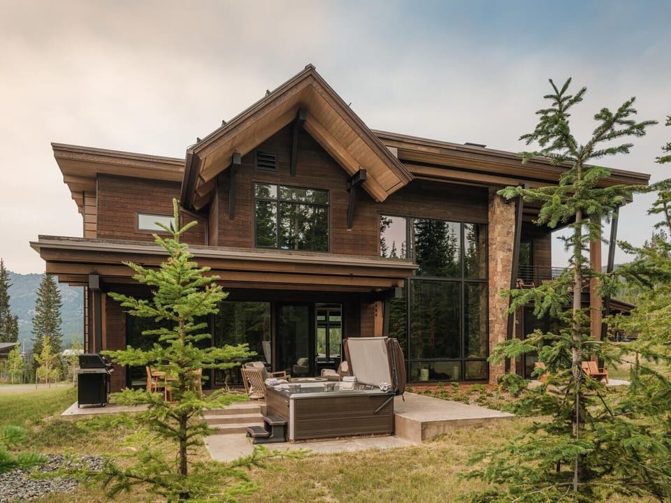 Tree, Indoors, Building, House, Outdoors