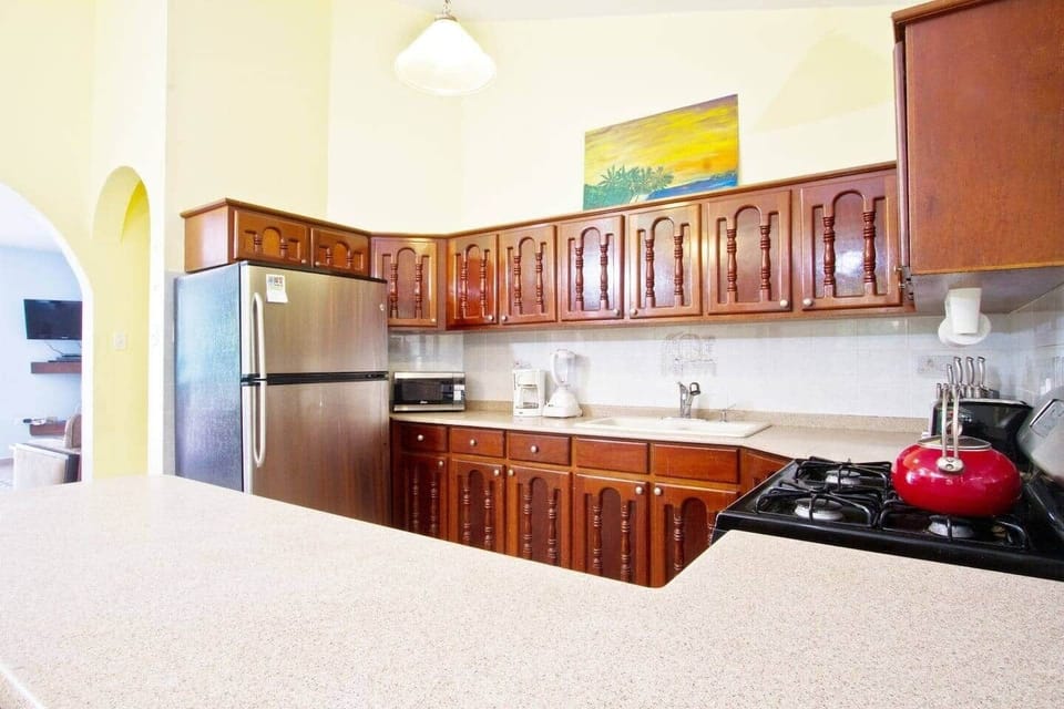 4 bedroom kitchen