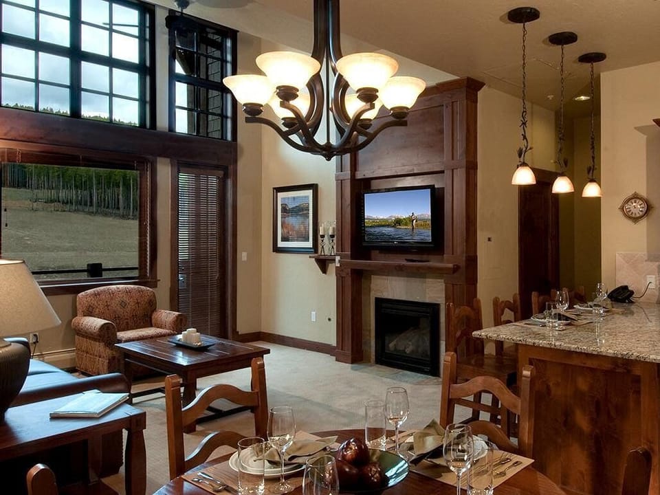 1 Bedroom Luxury Ski-in Ski-out Resort Resort in Breckenridge