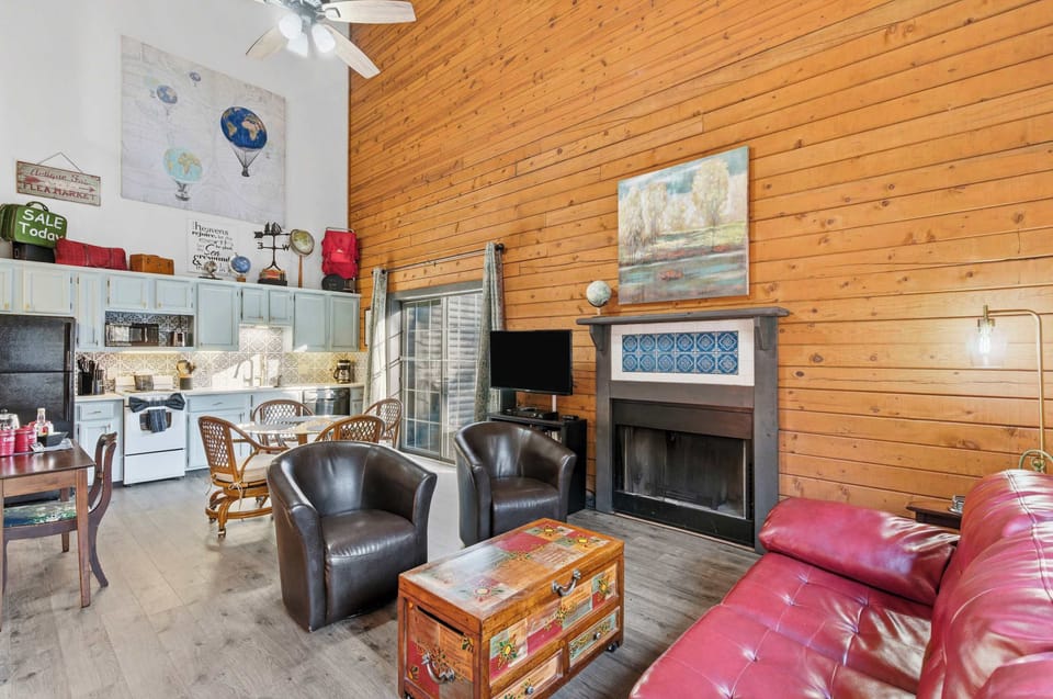 Inviting open living space that easily converts for additional sleeping