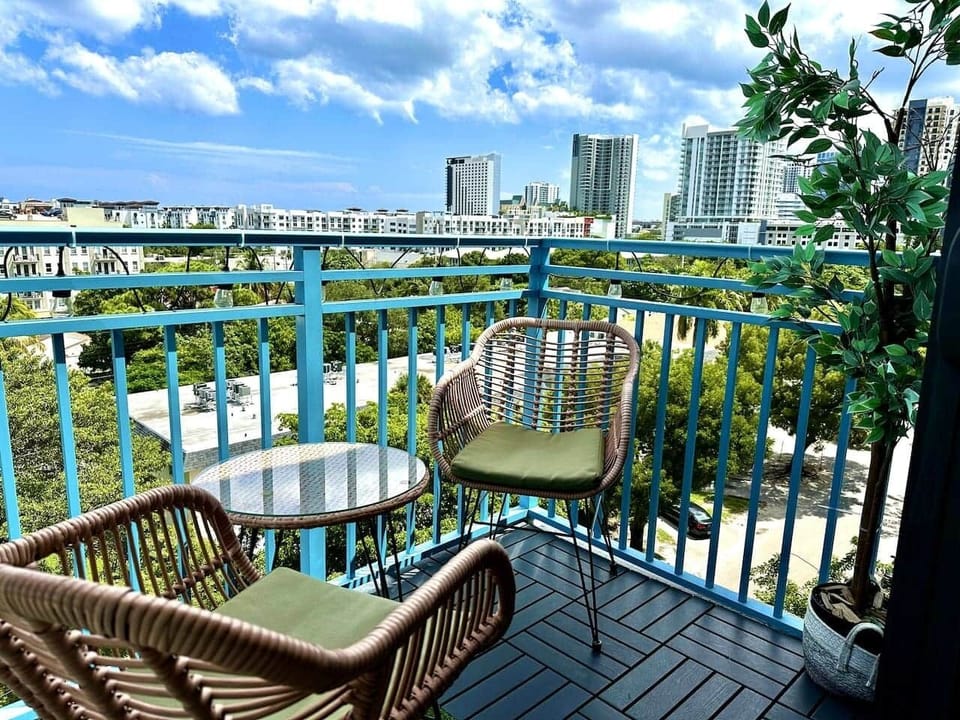 Step out onto your private balcony, complete with comfortable seating, to enjoy views of Fort Lauderdale's skyline and warm, sunny days.