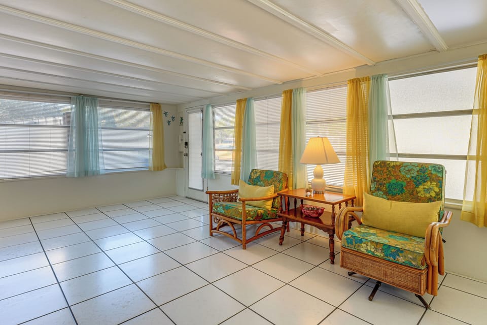 Furnished Sunroom