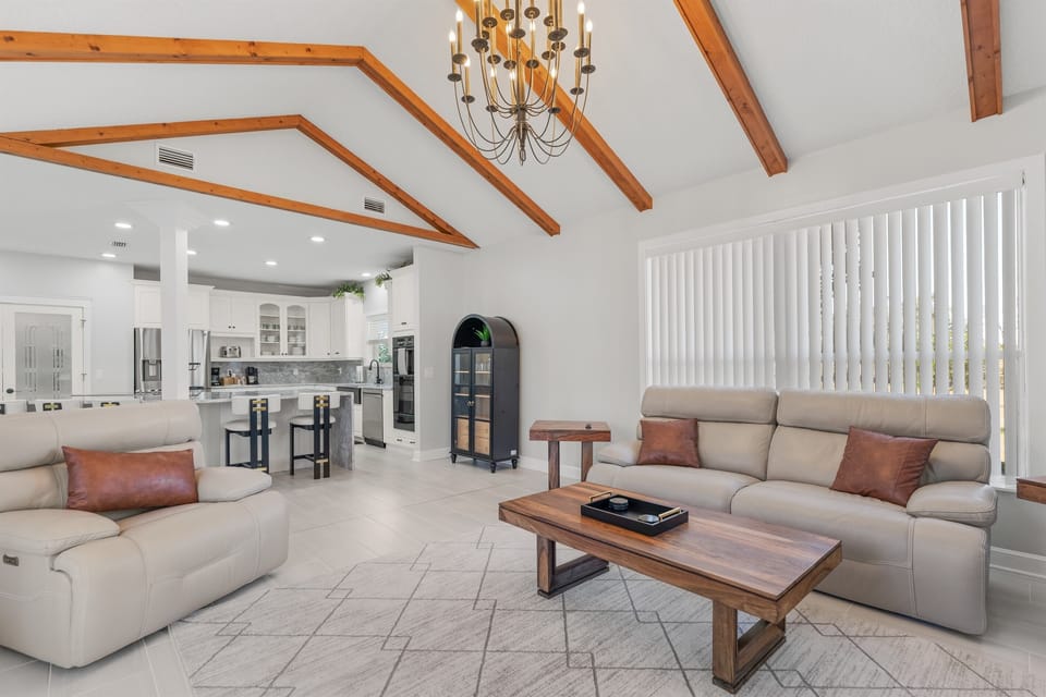 Family room seating with views to the chef's kitchen.