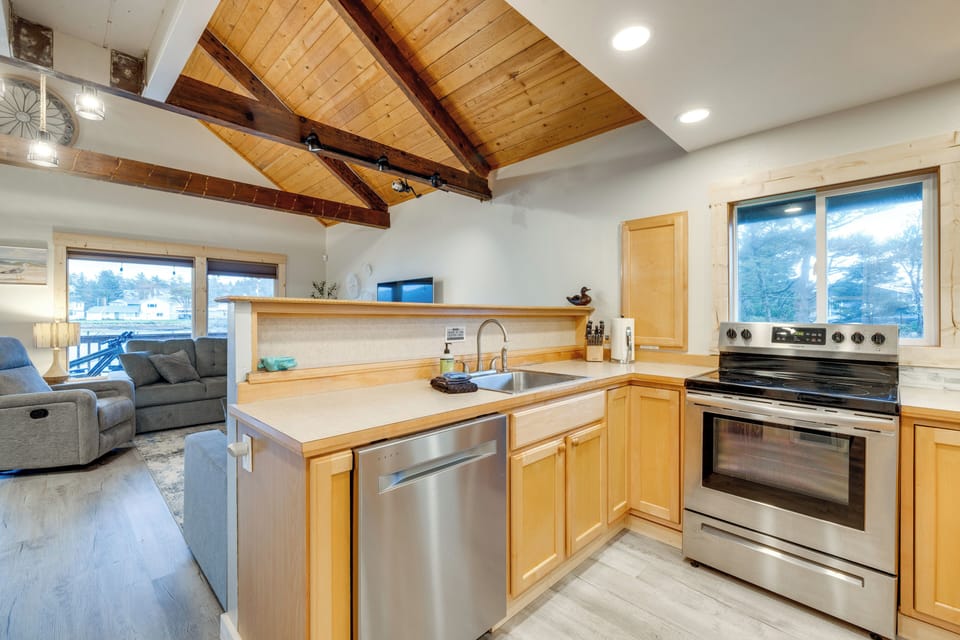 Kitchen | 1st Floor
