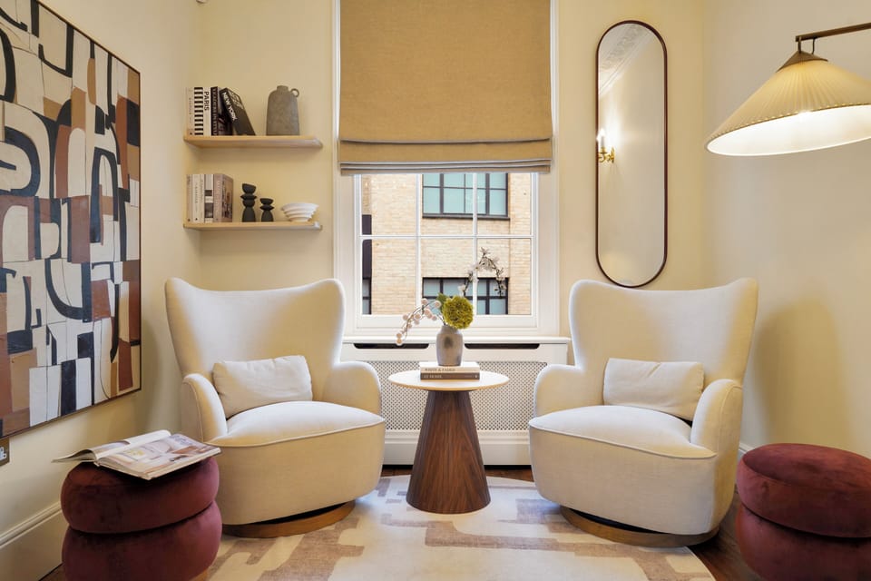 Luxurious living space to unwind after a day of shopping and sightseeing!