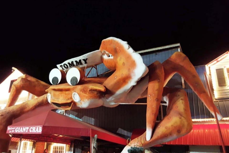 Short Drive to Local Foods and Entertainment
