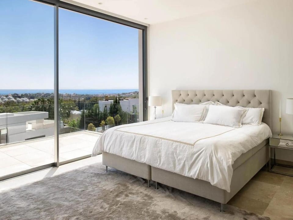 Luxury Villa in Atalaya Villa in Costa del Sol