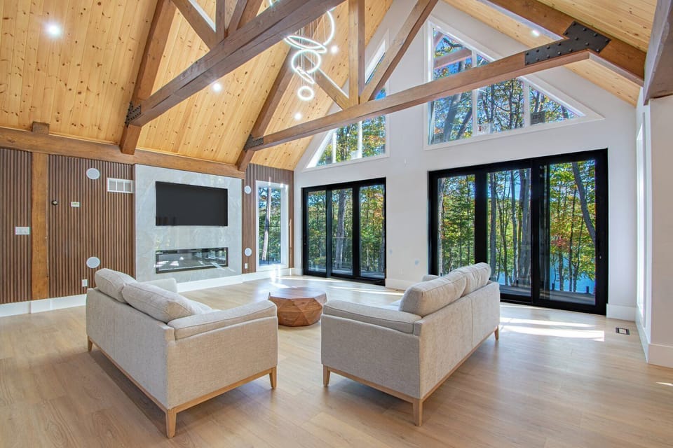 Living Room overlooking Clear Lake in Seguin