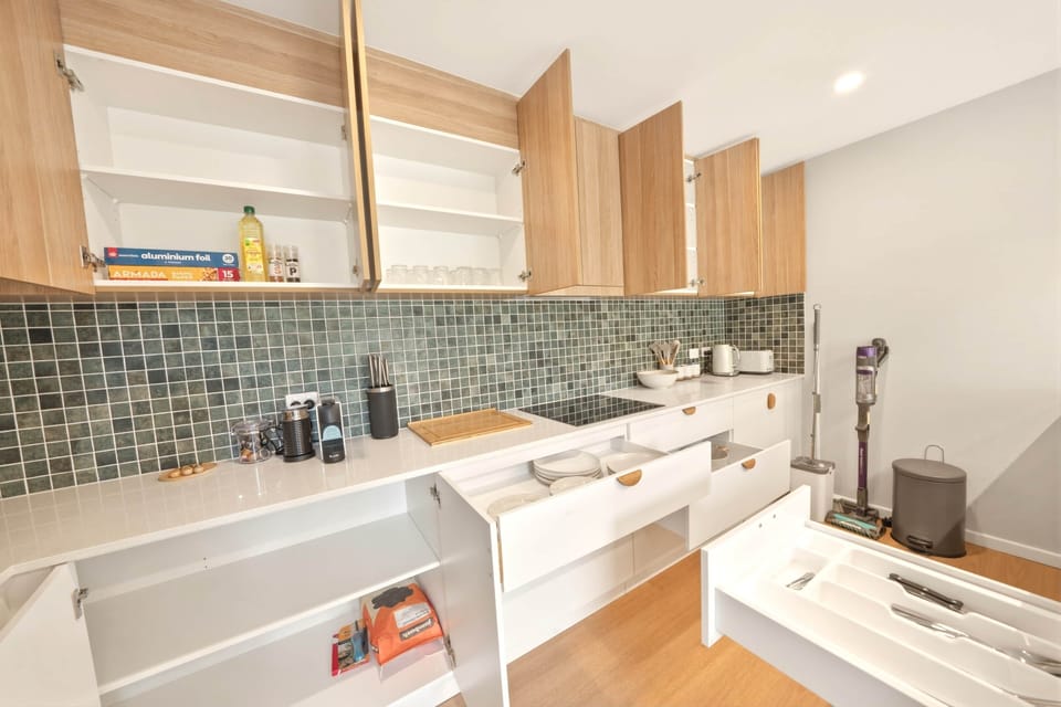 Ideal for daily cooking and longer stays.