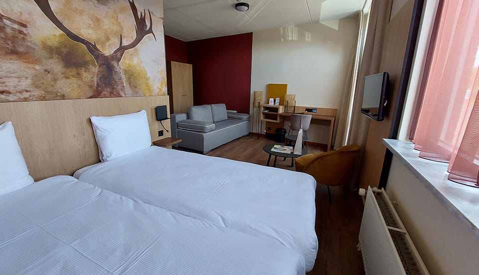 Unit with Twin bed or a double bed