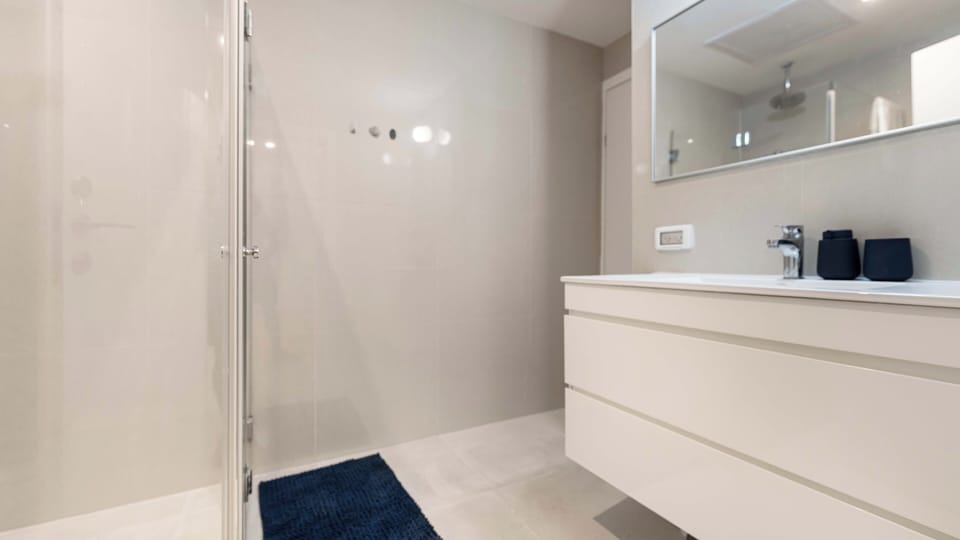 Elegant Apartment in the Heart of TLV By Barnes Apartment in Tel Aviv-Yafo