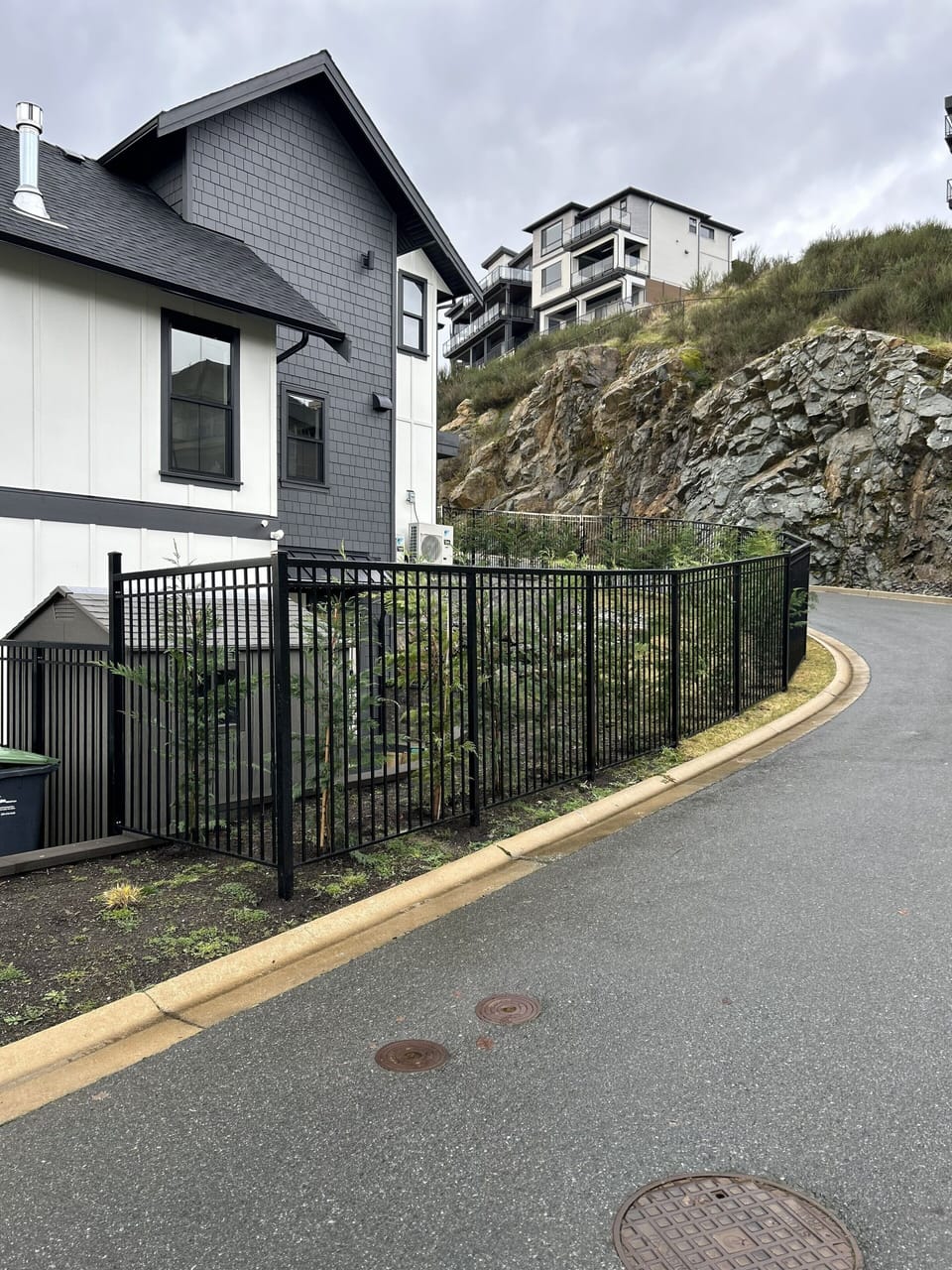 Private Bear Mountain Getaway in Lovely Victoria BC. Quiet, Cozy andRelaxing! Apartment in Langford