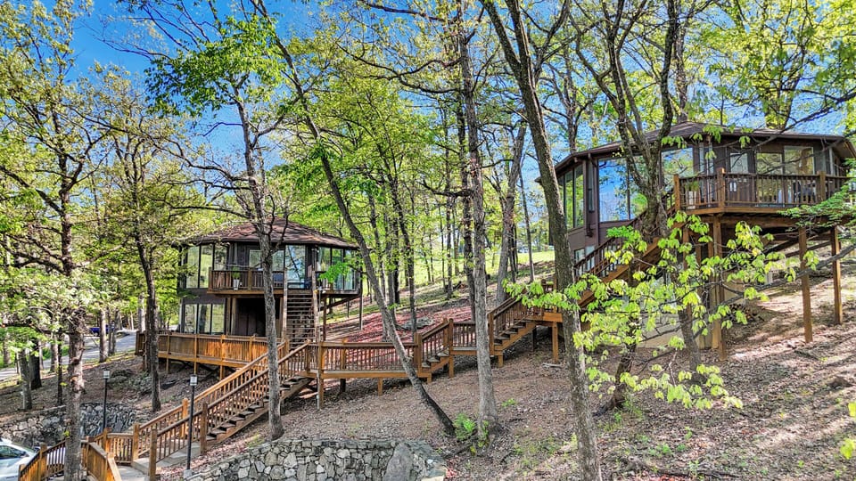 Neighboring Tree Top #8 can also be rented- renting both units would be a great