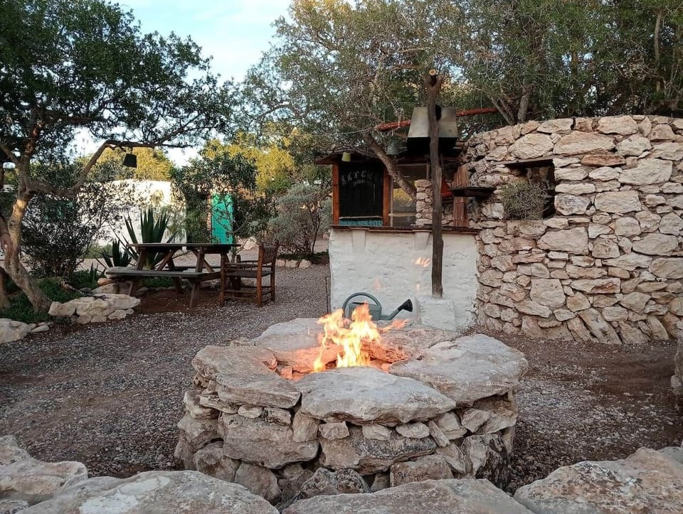 coin du feu dans jardin