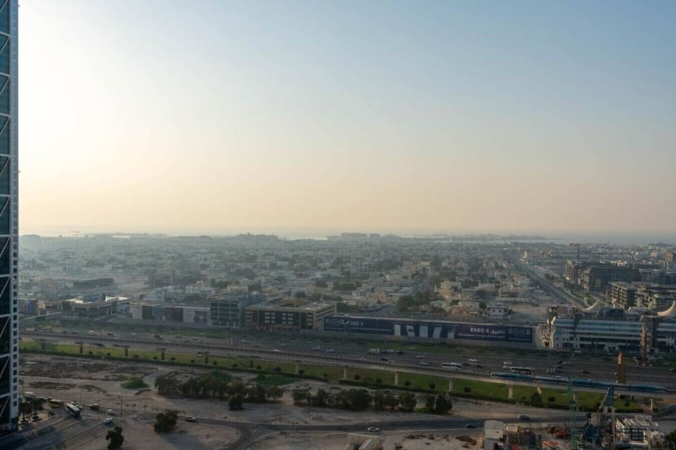Expansive City Views: Enjoy wide-open panoramic views of Dubai’s skyline and surrounding cityscape from this high-floor 2BR apartment in Downtown Dubai.