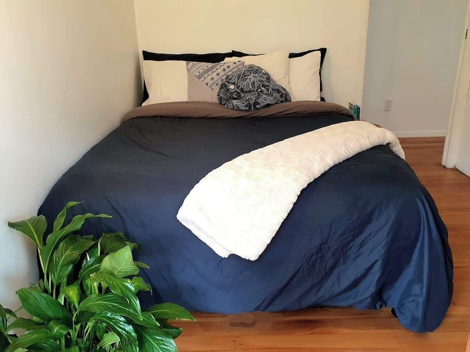 Double bed suitable for 1 or 2 guests.