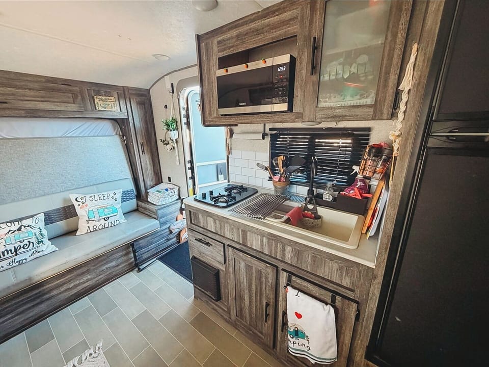 The cozy camper-no cleaning fees Campground/ 
RV Resort in Kissimmee