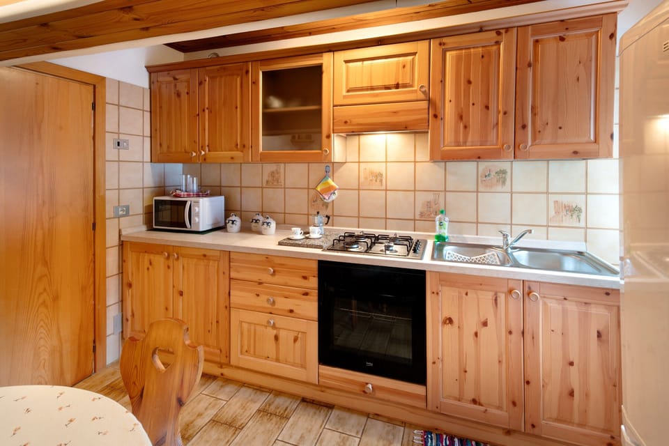 Apartment 'Campido' with Mountain View, Shared Garden and Balcony Apartment in Pie' Falcade