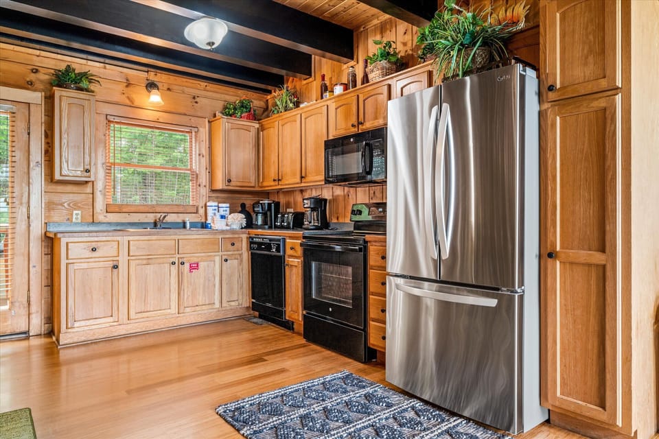 Stainless appliances, plenty of counter space, and everything you need to whip up breakfast before a day on the trails.