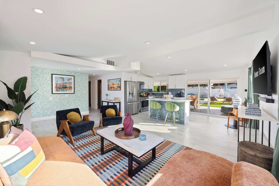 Flow into comfort, flow into fun. No walls, no boundaries—just an inviting space to live your vacation to the fullest.