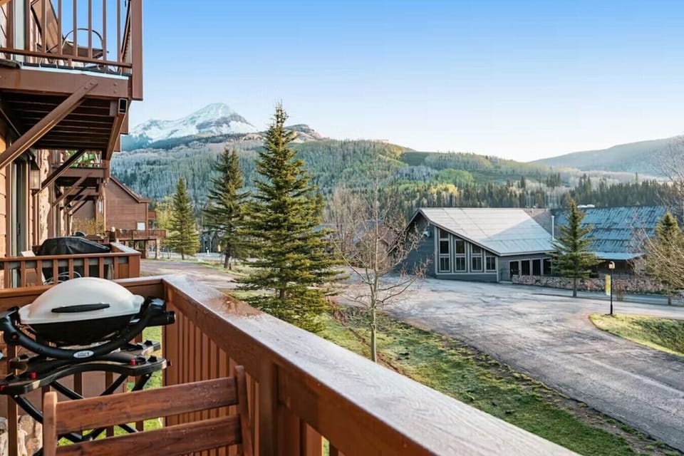 Balcony | Mountain Views | Outdoor Grill