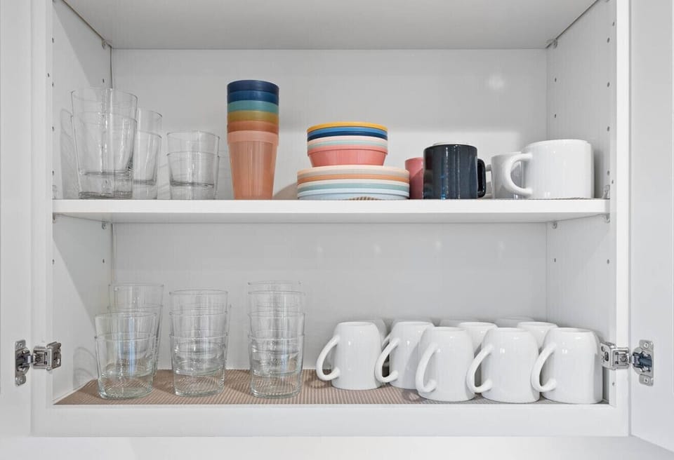 Children’s plates and cups