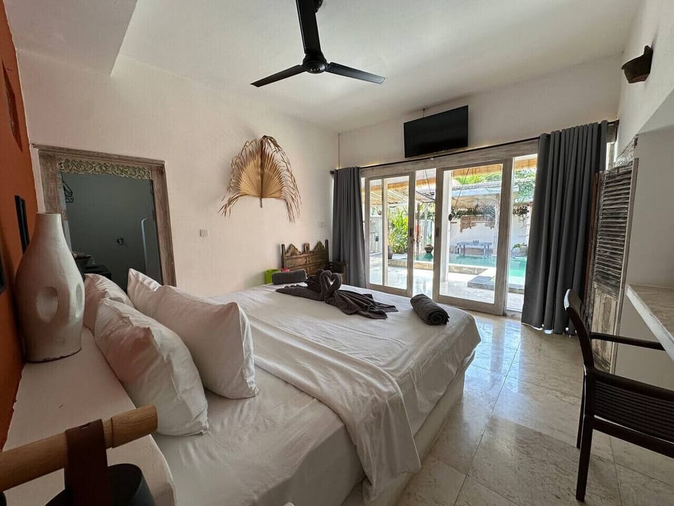 Jellyfish 1BR for Couple, 5 Min to Thomas Beach House in Bali