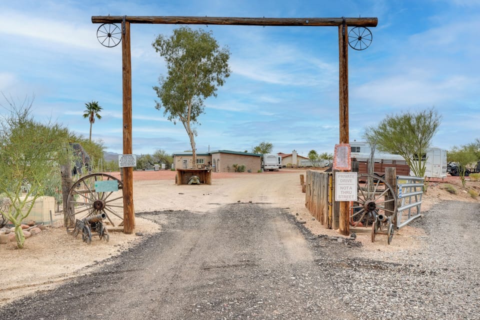Parking | Shared Driveway (3 Vehicles) | Street Parking