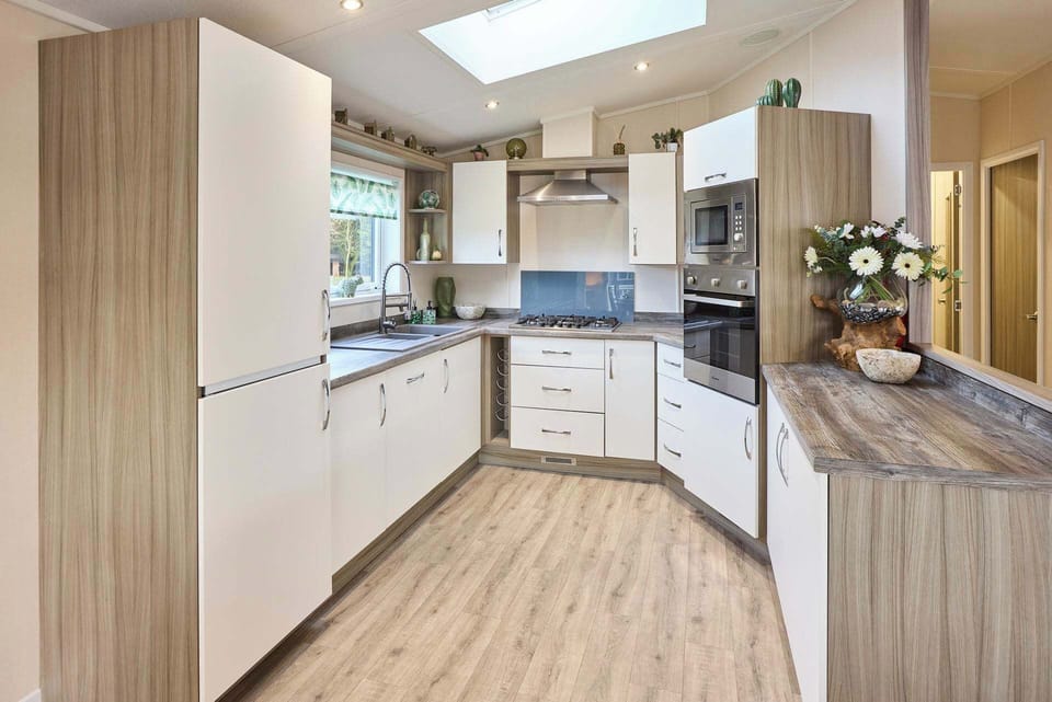 Yorkshire Burrow Lodge, Allerthorpe Golf & Country Park, York - Host & Stay