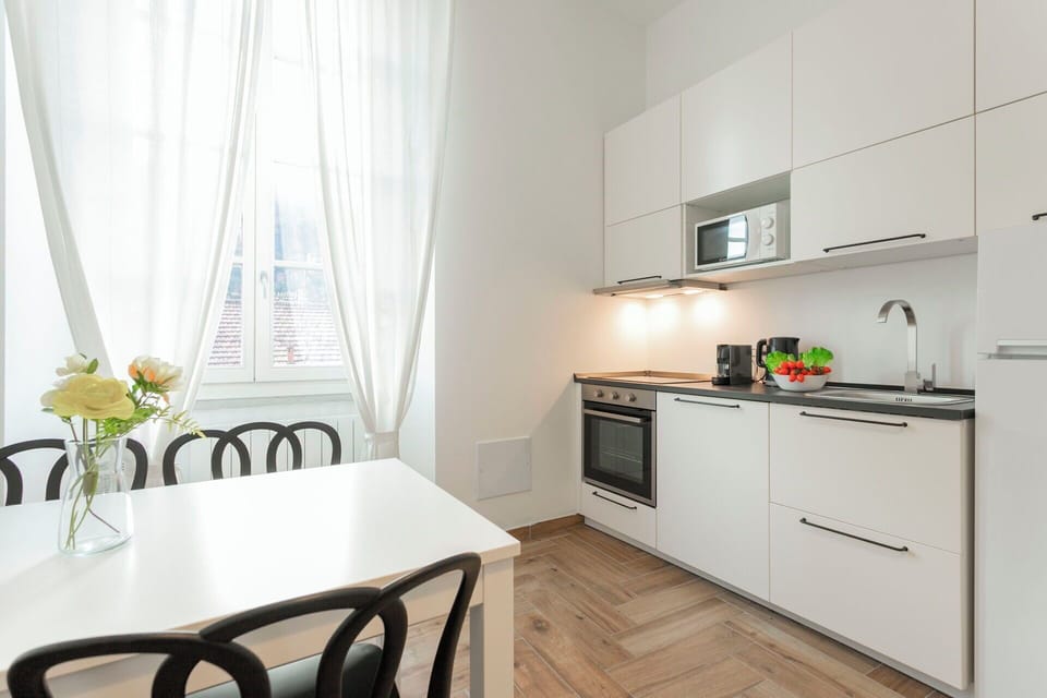 Dining Room, Kitchen