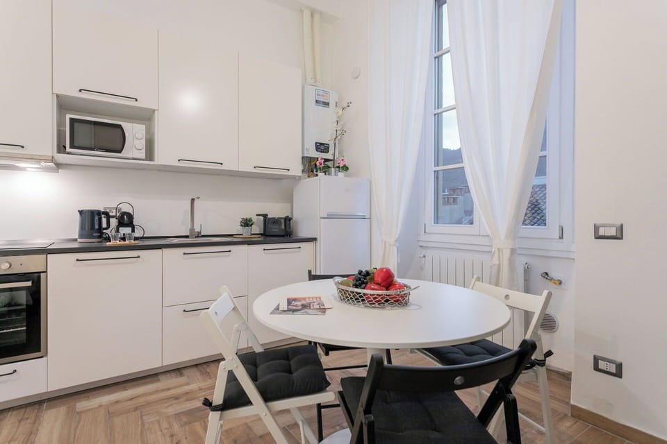 Dining Room, Kitchen