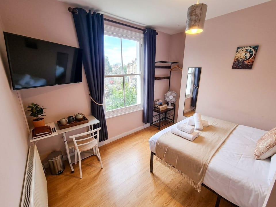 Comfortable Stay • Great Location • Easy Transport